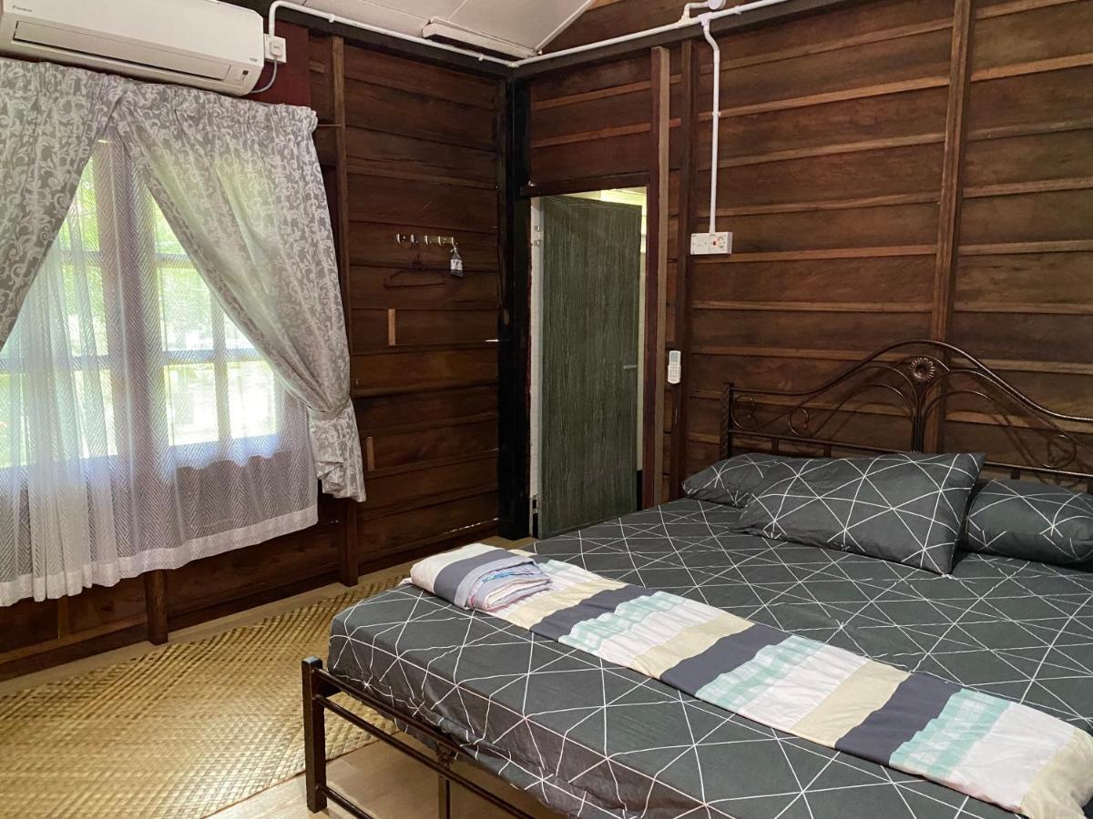Rustic Chalet - Dahlia N Mawar At Sedim Vista Kulim Buitenkant foto